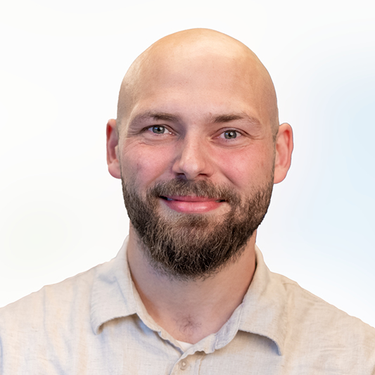 Timo Meyer - Logistics Coordinator
Günther Janẞen